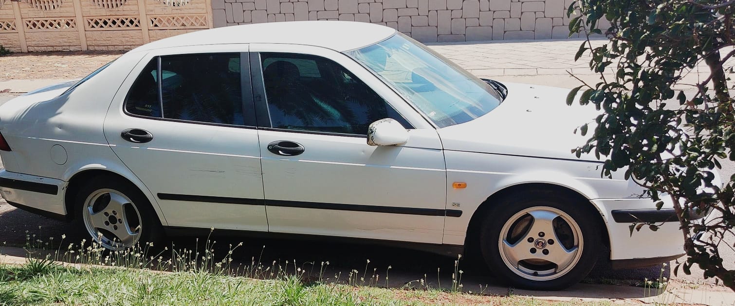 Used 1999 Saab 45905 2.3T Aero Sentronic - Private Seller Used 1999 Saab 45905 2.3T Aero Sentronic - Private Seller