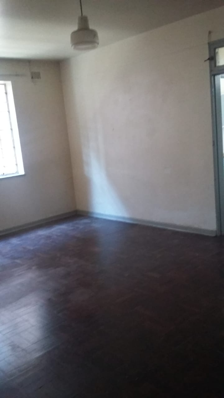 Spacious 1 Bed Flats To Rent In La Rochelle Johannesburg South Junk Mail
