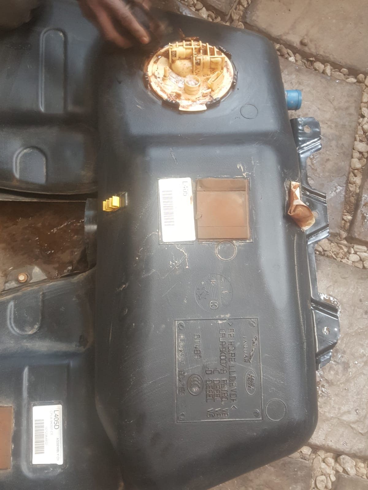 2013 Range Rover Vogue 4.4 SDV8 Fuel Tank for sale - Private Seller