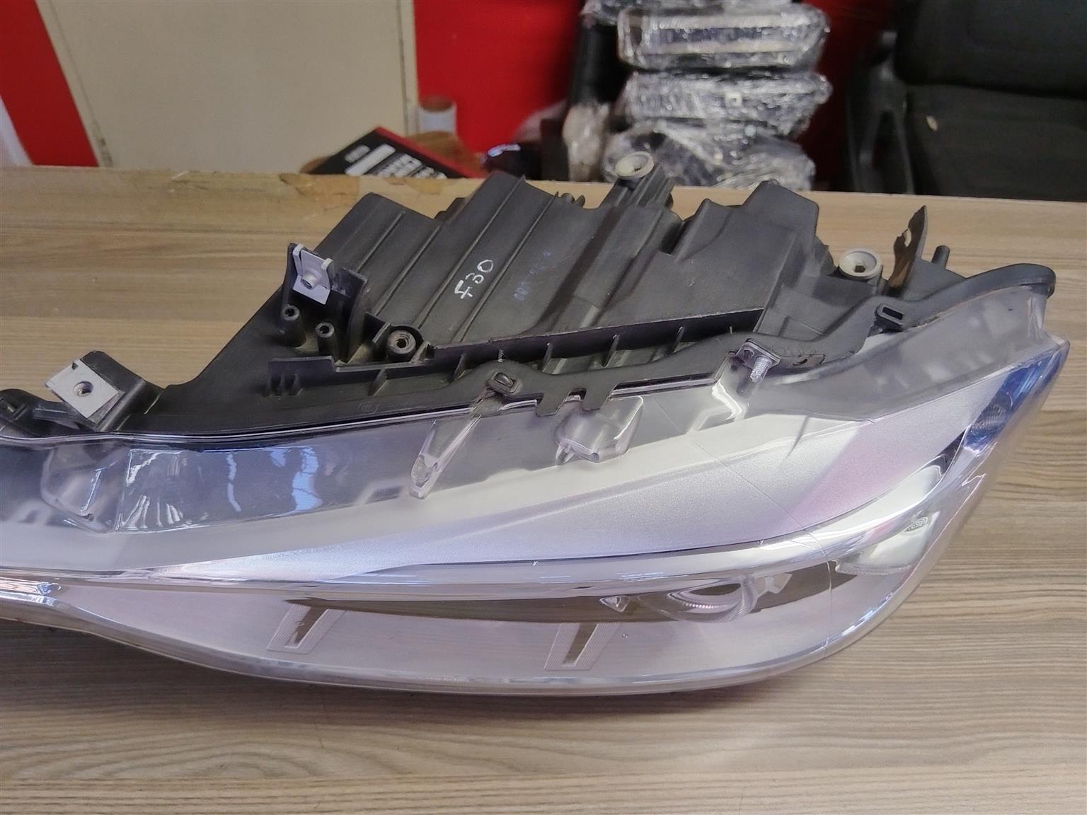 2018 BMW 3 SERIES F30 LED HEADLIGTHS BOTHSIDE AVAILABLE FOR SALE - Private Seller 2018 BMW 3 SERIES F30 LED HEADLIGTHS BOTHSIDE AVAILABLE FOR SALE - Private Seller