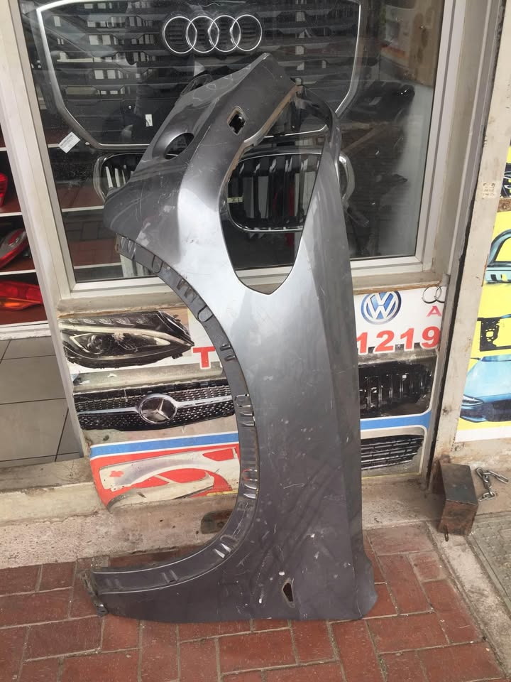 BMW E70 fenders for sell in good condition nice and cleanmy WhatsApp number - Private Seller BMW E70 fenders for sell in good condition nice and cleanmy WhatsApp number - Private Seller