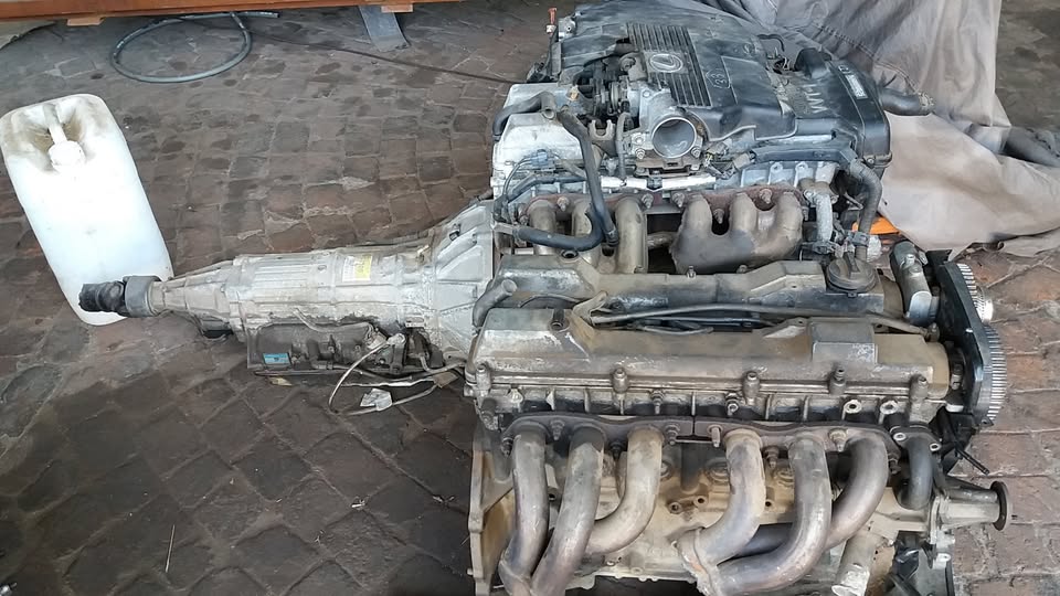 2jz 3000liter engine plus gearbox for sale | Junk Mail Marketplace