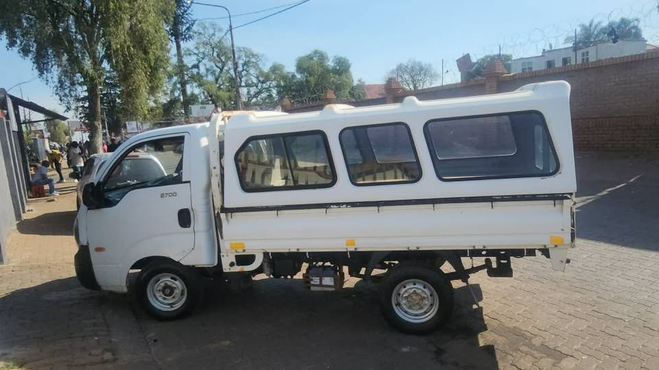 2014 Kia K2700