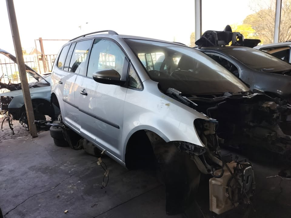 VW TOURAN SPARES STILL AVAILABLE - Private Seller VW TOURAN SPARES STILL AVAILABLE - Private Seller
