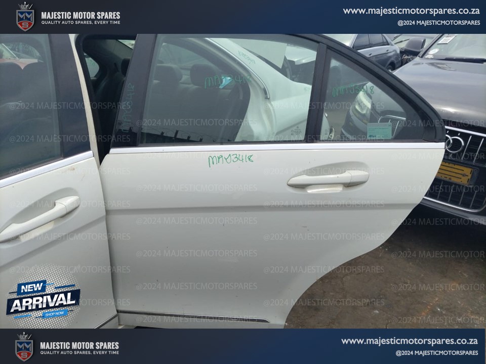mercedes benz c220 w204 preface door shell for sale (second-hand) - Private Seller