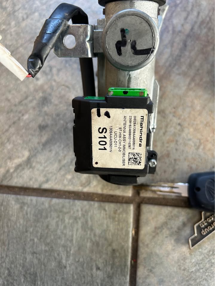 Mahindra KUV 100 K8 Lockset Available - Private Seller Mahindra KUV 100 K8 Lockset Available - Private Seller