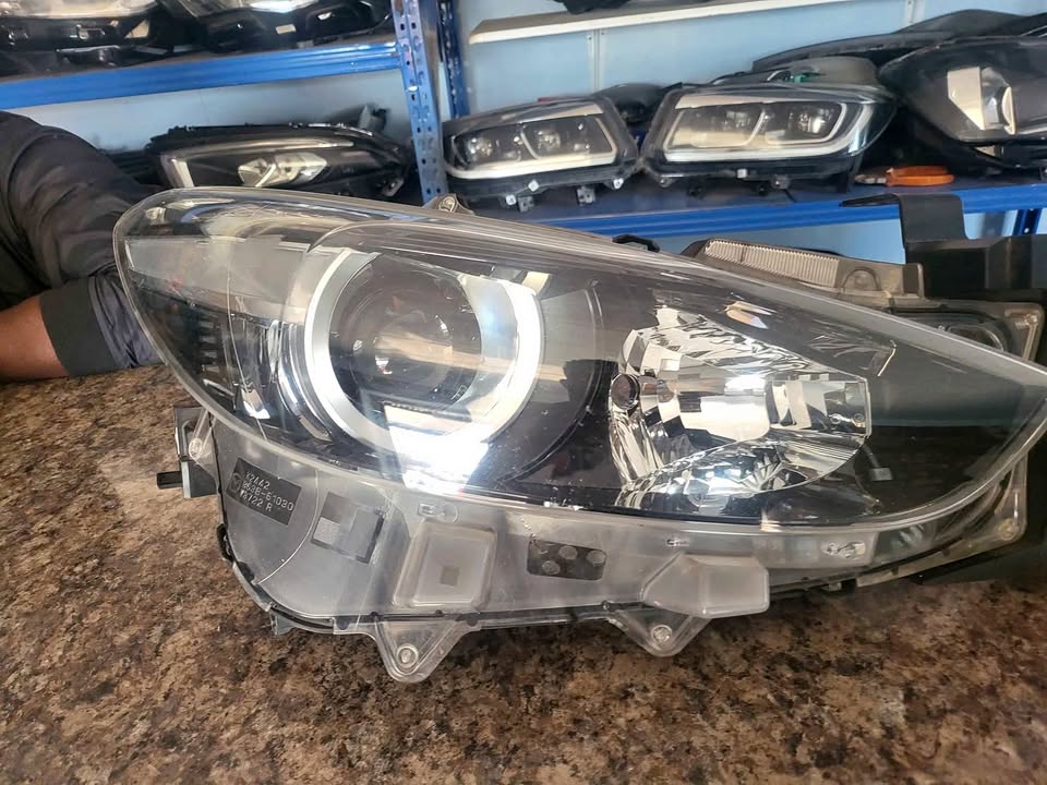 2017 Mazda 3 right headlight for sale - Private Seller