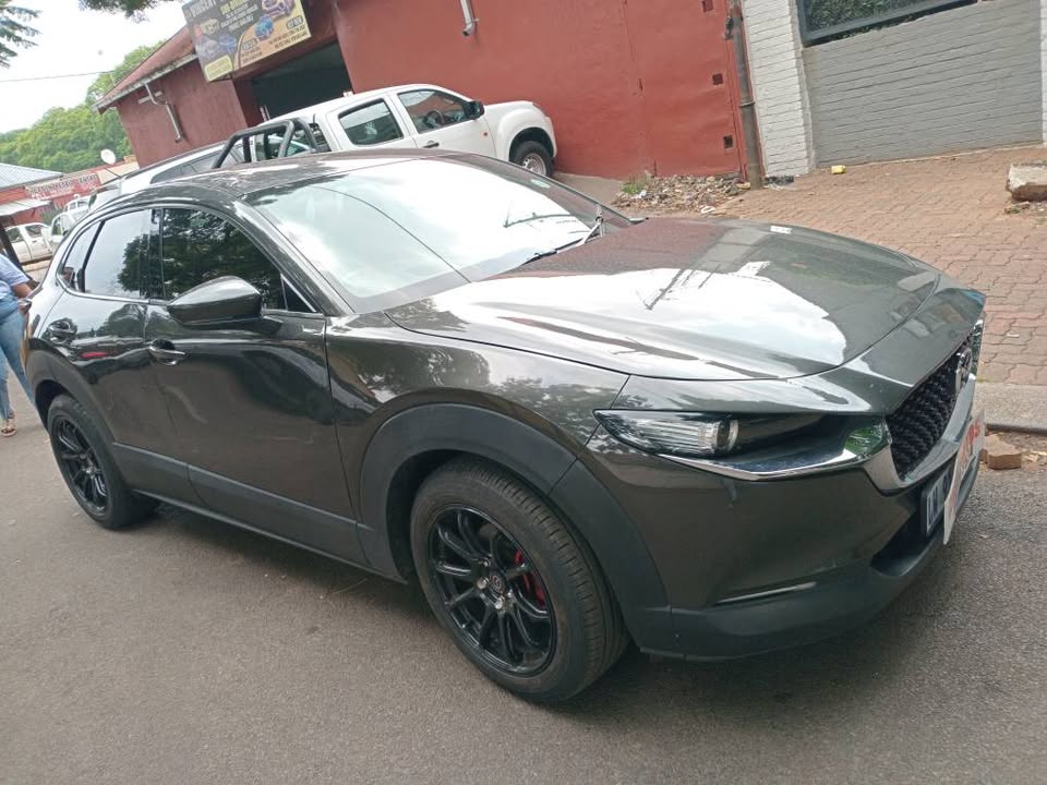 2022 Mazda Cx30 2.0 Petrol,Automatic  Leather seat, Reverse sensor and reverse camera  Service book