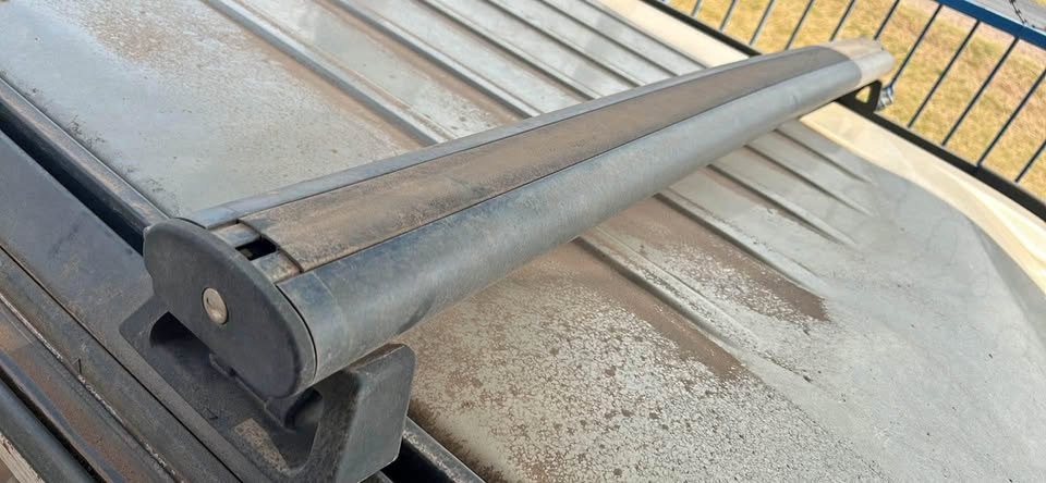 Jeep Commander Roof Sliders For Sale @Circle 7 Used Parts Call or WhatsApp - Private Seller Jeep Commander Roof Sliders For Sale @Circle 7 Used Parts Call or WhatsApp - Private Seller