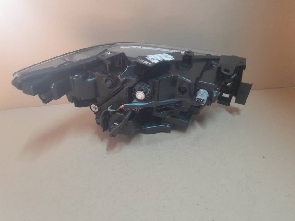 2022-2025 MAZDA CX5 LEFT SIDE XENON HEADLIGHT FOR SALE