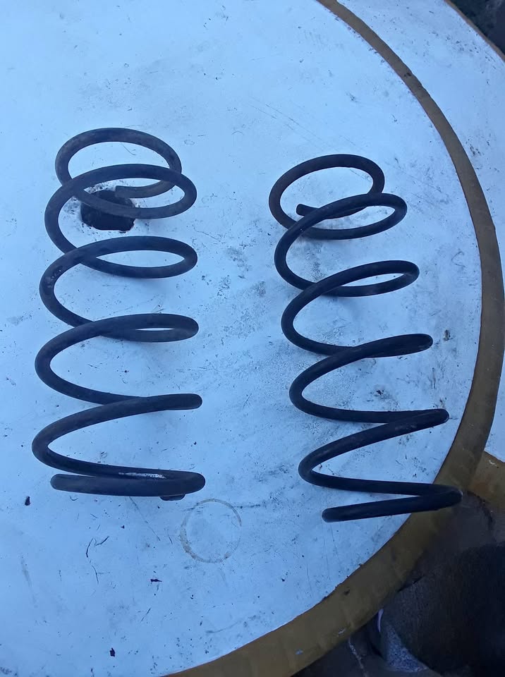 DAEWOO LANOS FRONT SPRINGS FOR SALE.
