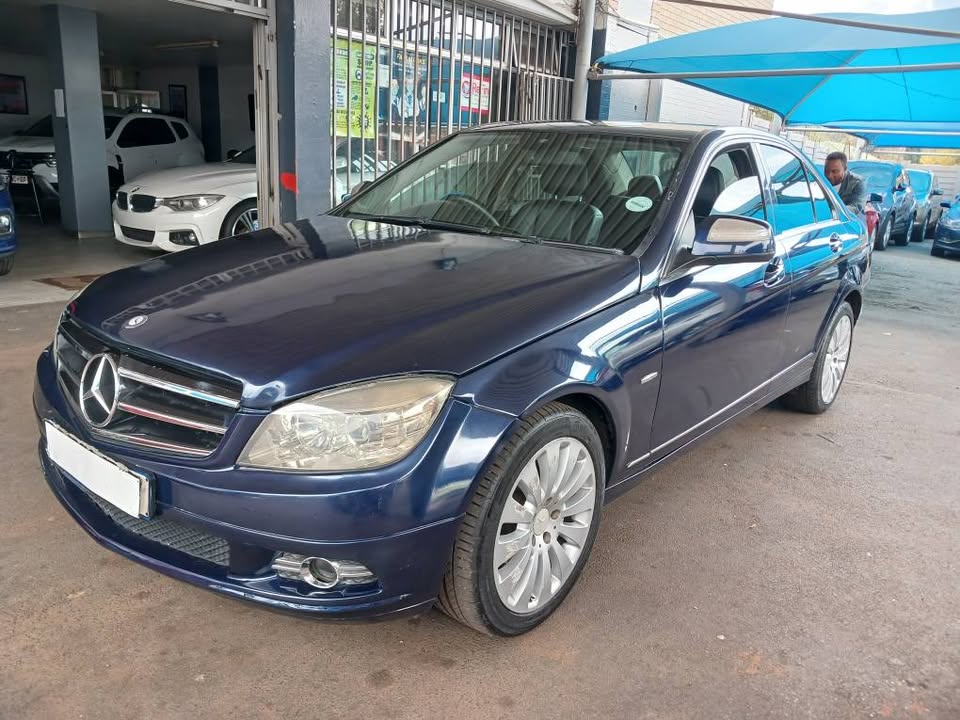 2009 MECEDES BENZ C200 KOMPRESSOR Transmission: Automatic  Mileage  Fueltype: Petrol  Blue