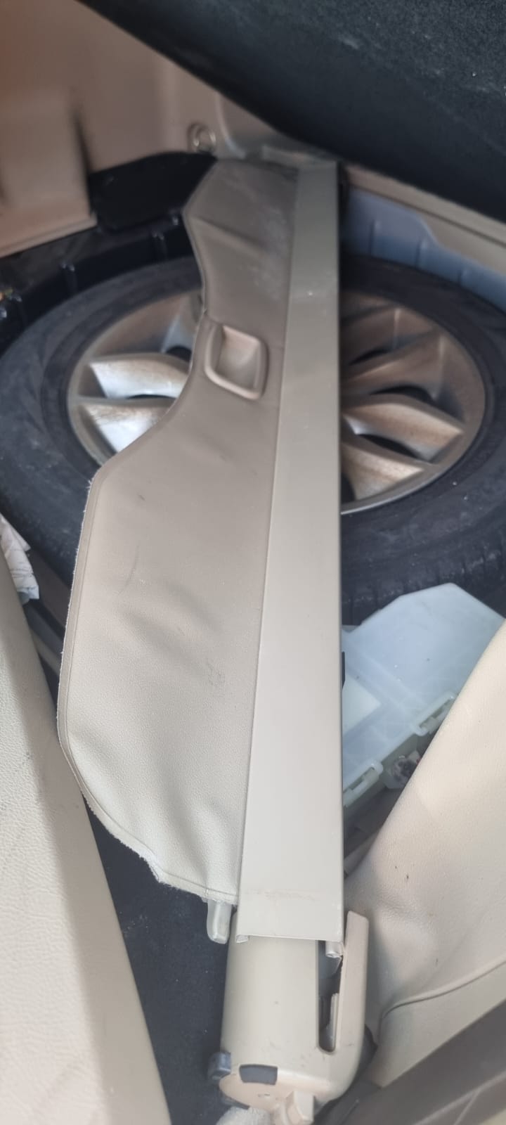 2008 Freelander 2 TD4 2.2l Parcel Tray cover for sale - Private Seller 2008 Freelander 2 TD4 2.2l Parcel Tray cover for sale - Private Seller