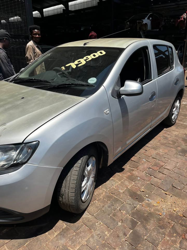 2014 RENAULT SANDERO TURBO SPARES - Private Seller