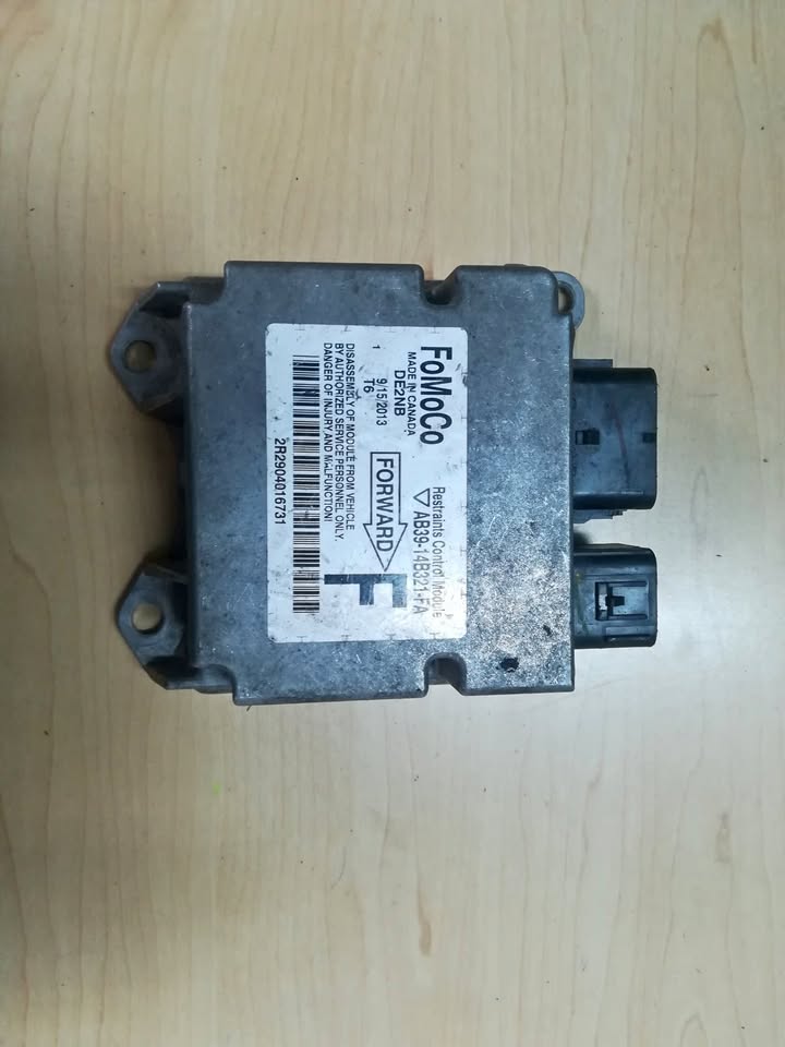 FORD RANGER RESTRAINTS CONTROL MODULE - Private Seller FORD RANGER RESTRAINTS CONTROL MODULE - Private Seller