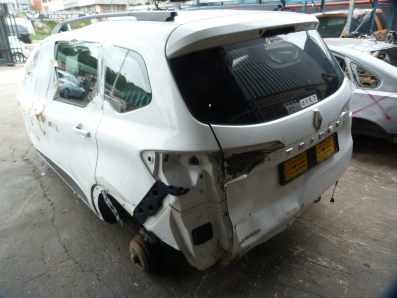 Renault Triber 1.0 Manual White - 2021 STRIPPING FOR SPARES - Private Seller