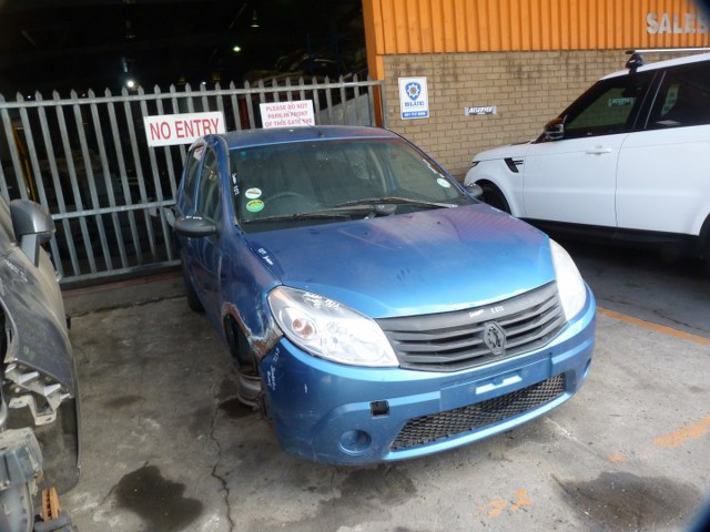 We are stripping Renault Sandero - Private Seller We are stripping Renault Sandero - Private Seller