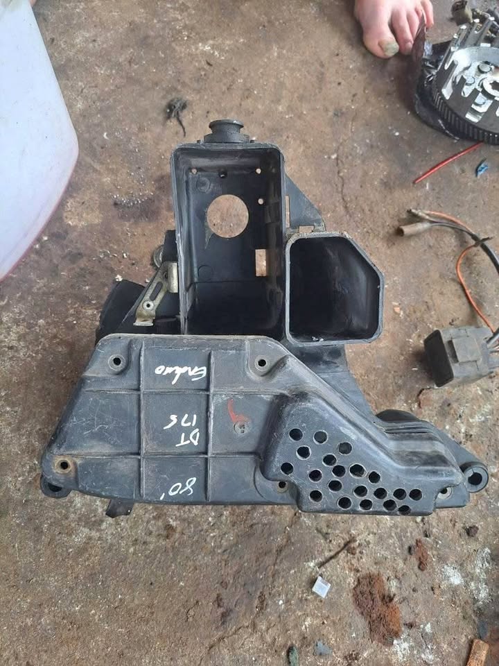 Yamaha dt175 enduro airbox 79-82