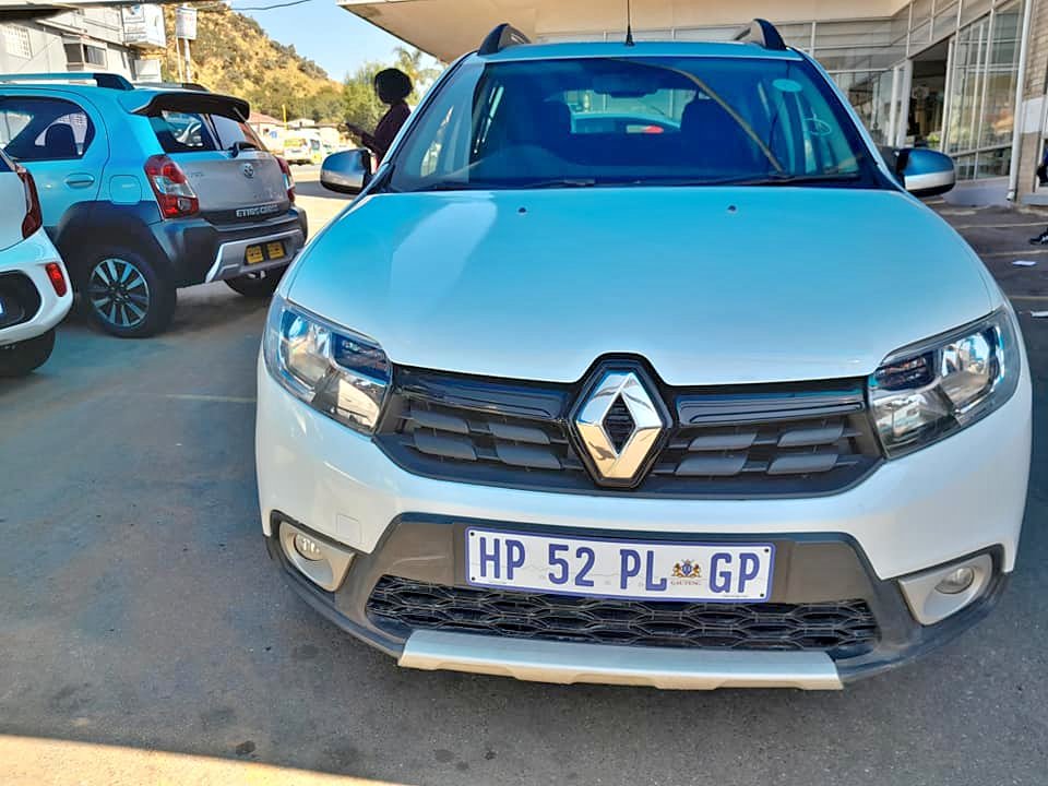 2018 RENAULT SANDERO STEPWAY 900T MANUAL