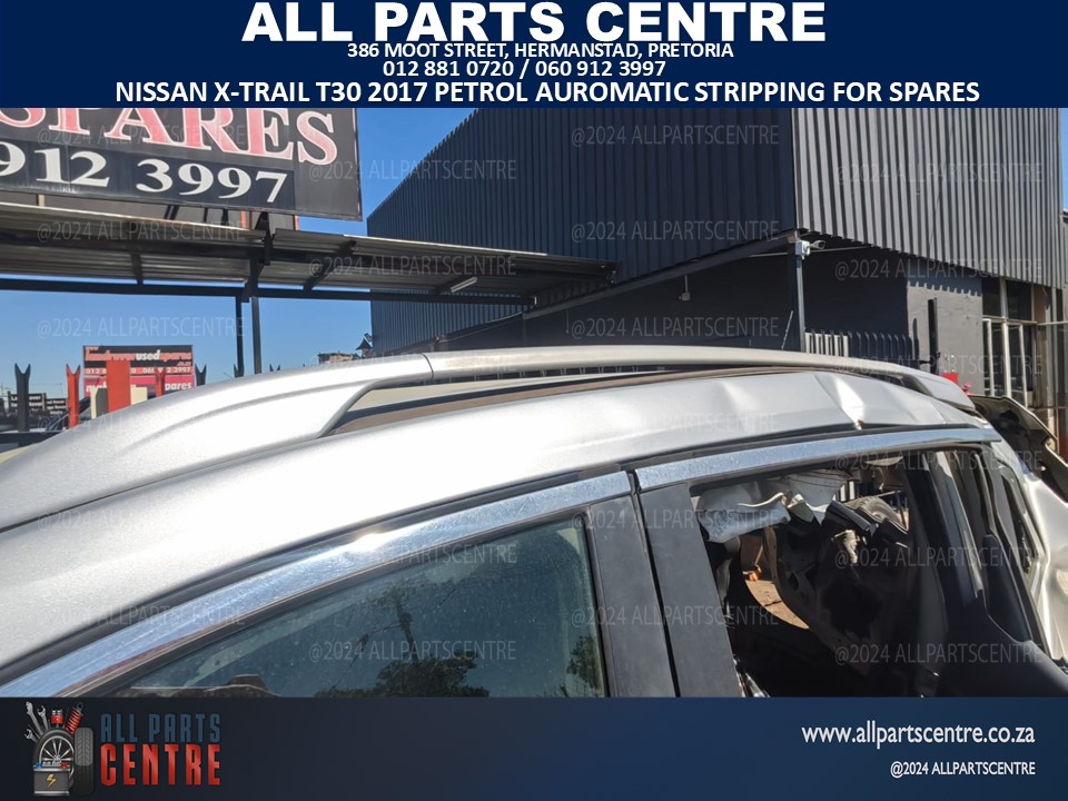 Nissan X-trail T30 roof rails - Private Seller