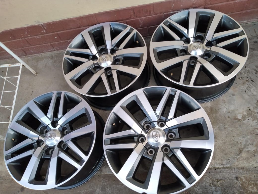 18" Toyota Hilux/Fortuner original mags set for - Private Seller 18" Toyota Hilux/Fortuner original mags set for - Private Seller