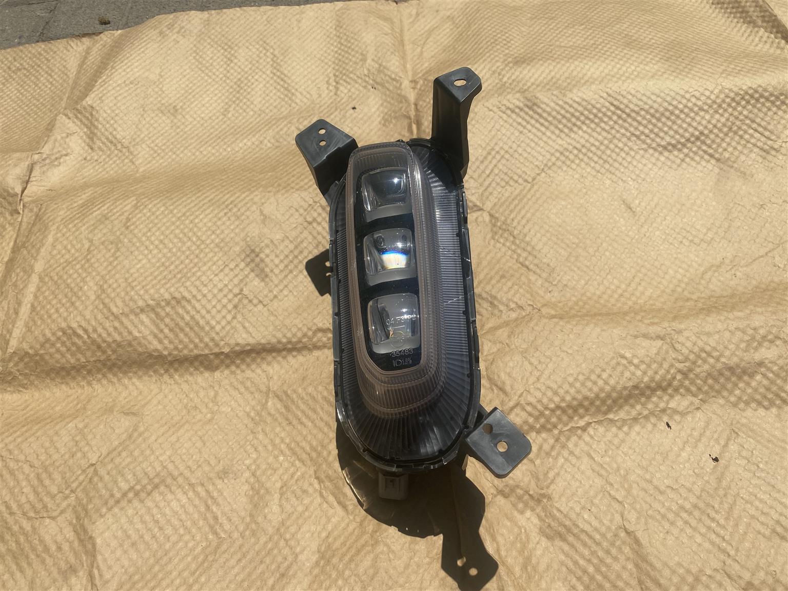 2023 KIA SELTOS LED SPOTLIGHT RIGHT SIDE FOR SALE. IN EXCELLENT CONDITION - Private Seller 2023 KIA SELTOS LED SPOTLIGHT RIGHT SIDE FOR SALE. IN EXCELLENT CONDITION - Private Seller