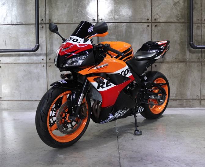 2011 Honda CBR600RR - 14 000KM - Private Seller 2011 Honda CBR600RR - 14 000KM - Private Seller
