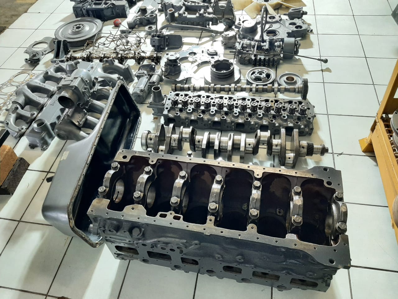 Hino EM100 Engine Spares
