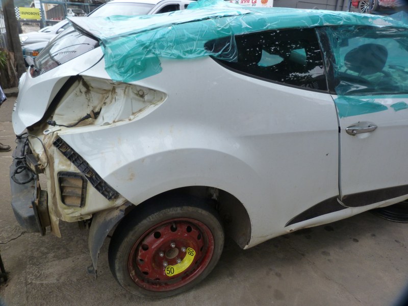 Hyundai Veloster 1.6 Manual White - 2014 STRIPPING FOR SPARES - Private Seller Hyundai Veloster 1.6 Manual White - 2014 STRIPPING FOR SPARES - Private Seller