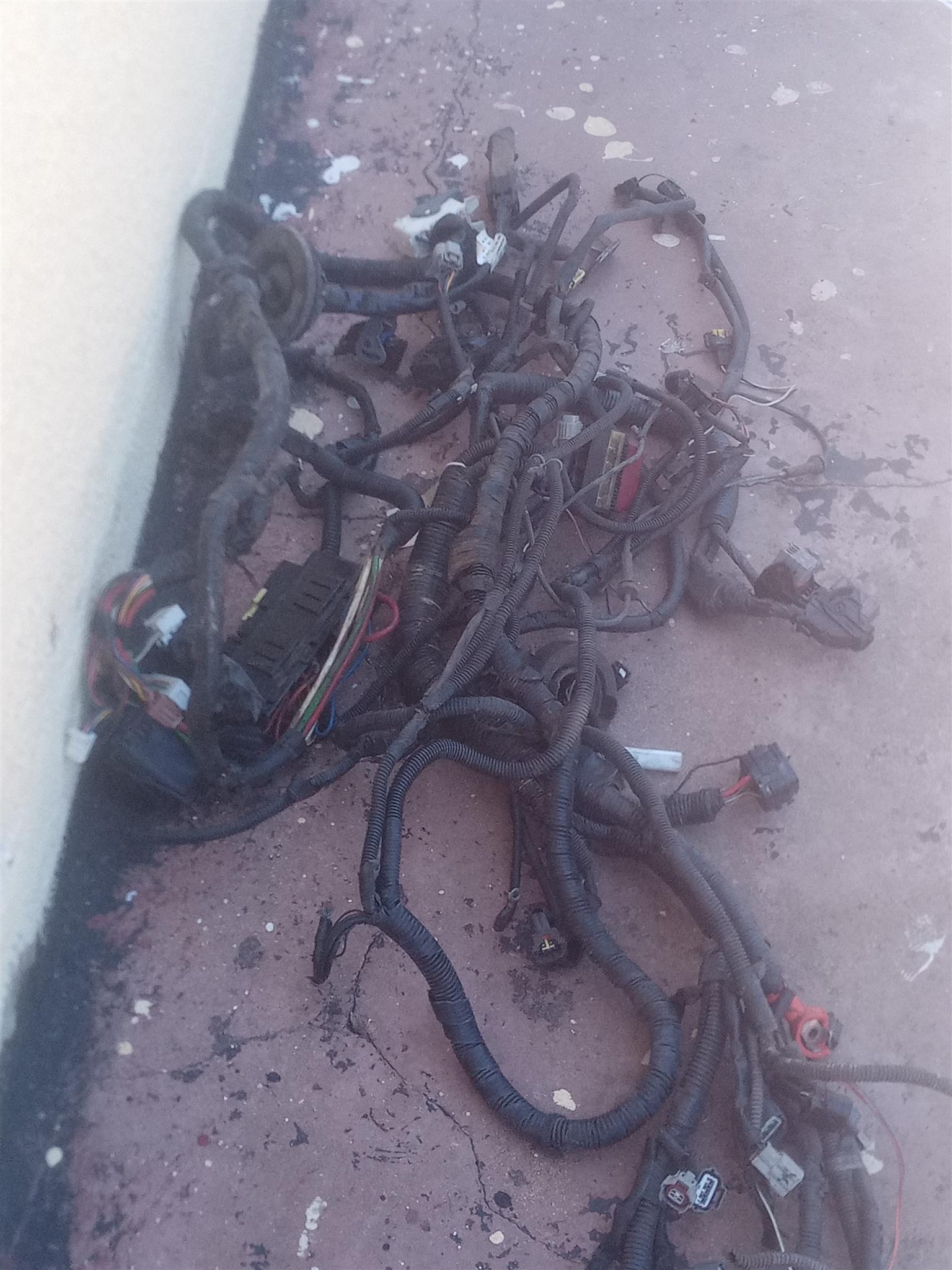 Nissan tiida engine wiring - Private Seller