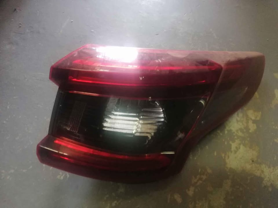 Nissan qashqai right side taillight 2020 - Private Seller Nissan qashqai right side taillight 2020 - Private Seller