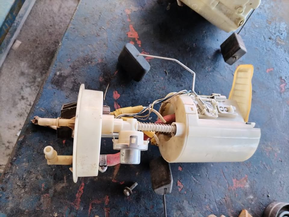 Daewoo matiz fuel pump Call or WhatsApp me - Private Seller