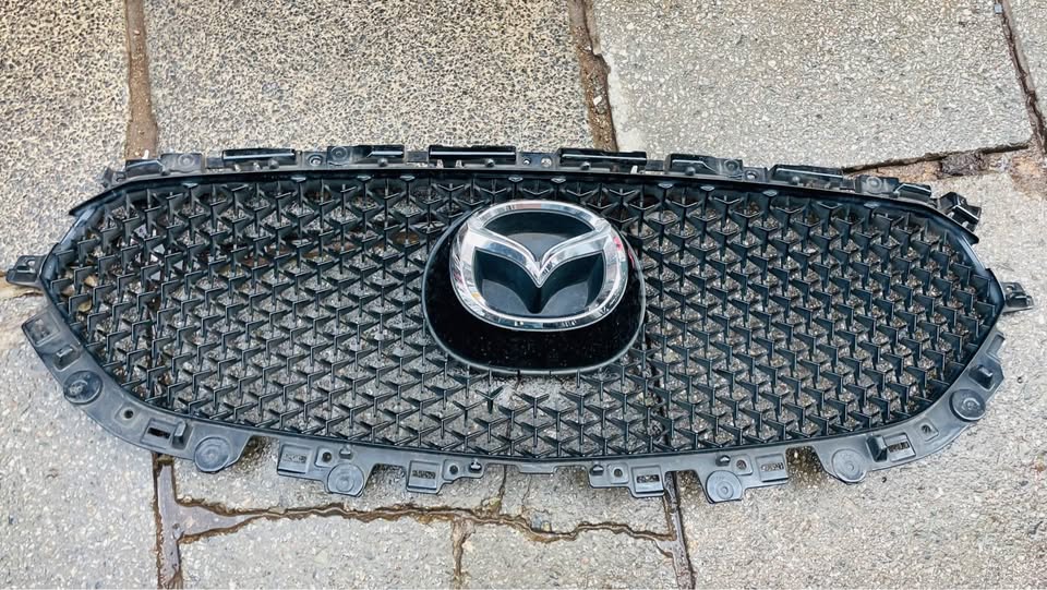 Mazda CX5 grill - Private Seller Mazda CX5 grill - Private Seller