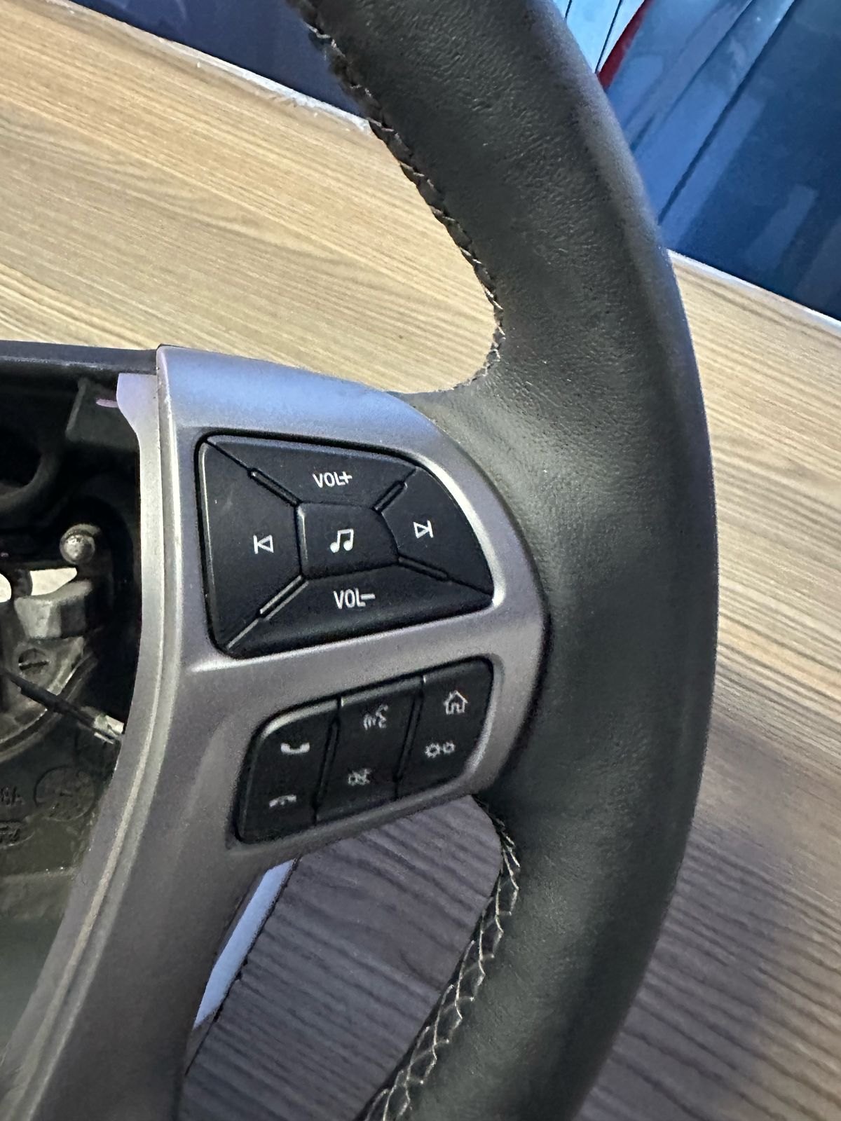 2018 FORD RANGER STEERING WHEEL T7 AND T8 FOR SALE - Private Seller 2018 FORD RANGER STEERING WHEEL T7 AND T8 FOR SALE - Private Seller