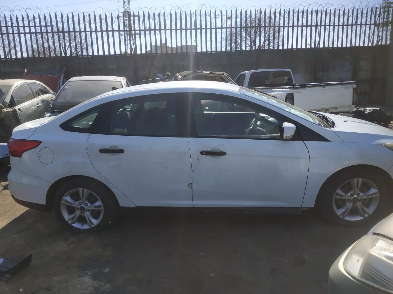 2016 Ford Focus 1.0 Sedan Stripping for spares
