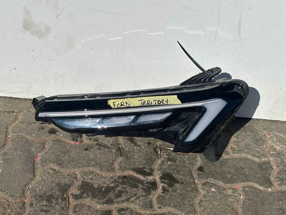 Ford Territory headlight - Private Seller Ford Territory headlight - Private Seller