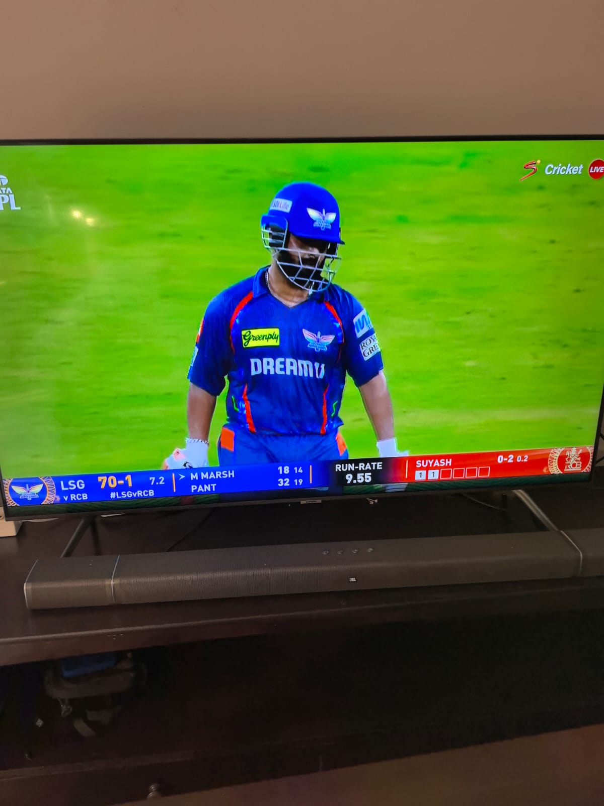 Samsung crystal uhd 4k smart tv