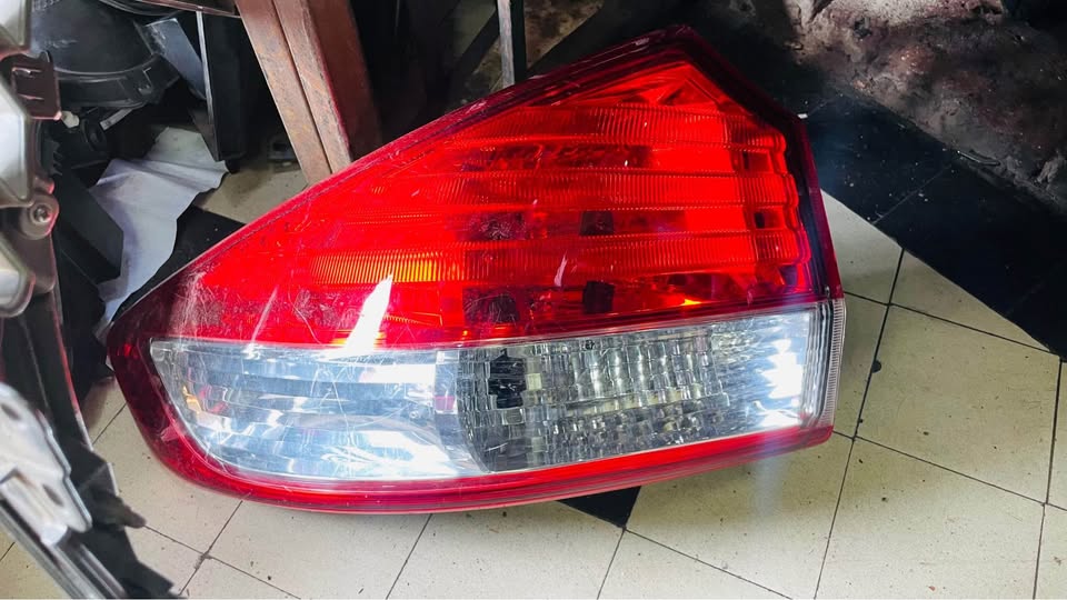 SUZUKI CIAZ TAILLIGHT - Private Seller SUZUKI CIAZ TAILLIGHT - Private Seller