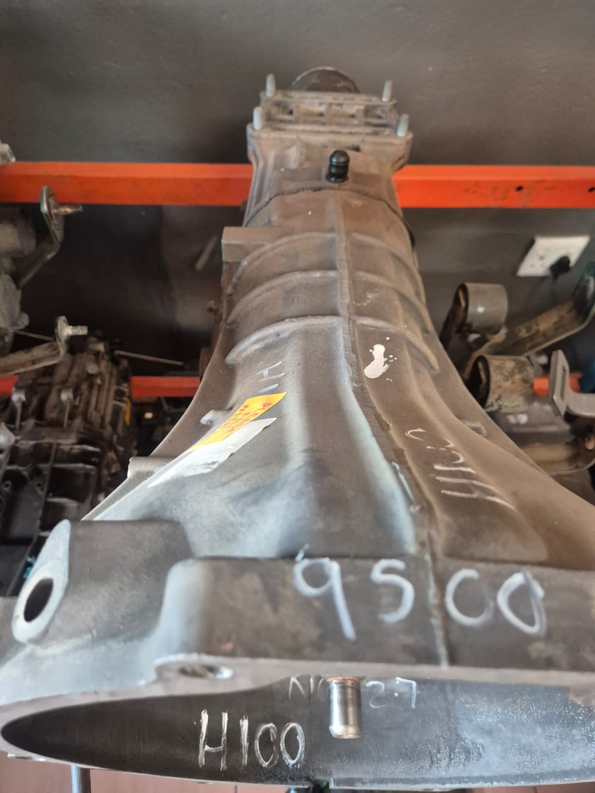 HYUNDAI H100 gearbox - Private Seller HYUNDAI H100 gearbox - Private Seller