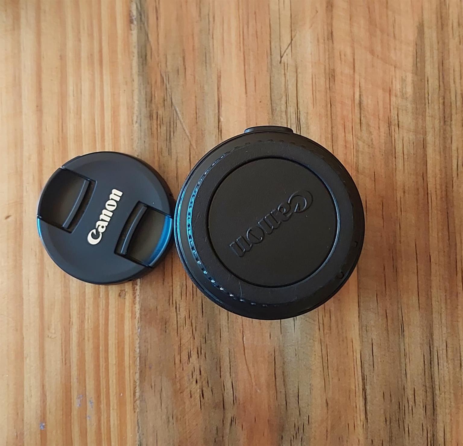Canon EOS 2000D Camera, Canon 18-55mm lens, bag, battery, memory card