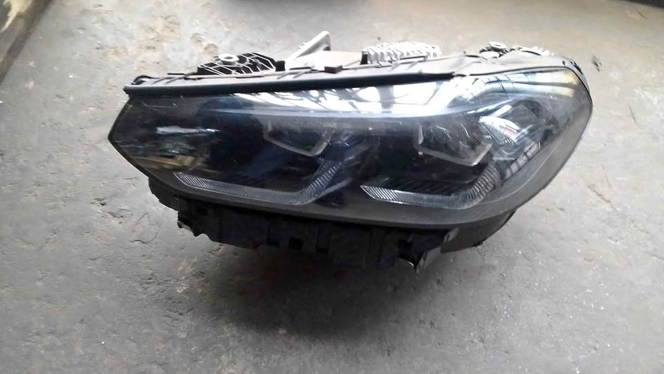 BMW X3 g01 headlight - Private Seller BMW X3 g01 headlight - Private Seller