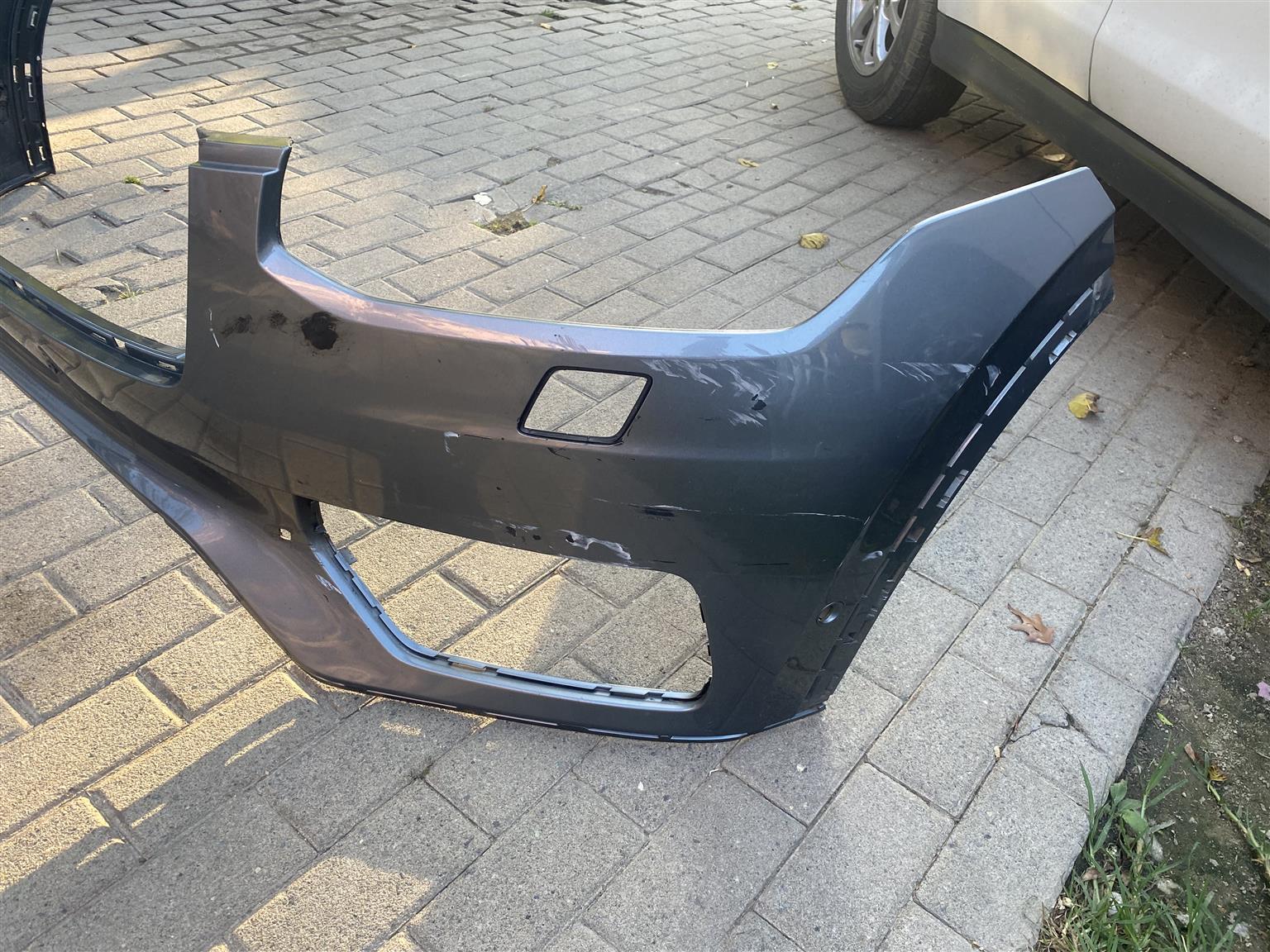 2017 VOLVO XC90 FRONT BUMPER FOR SALE. IN PRISTINE CONDITION - Private Seller