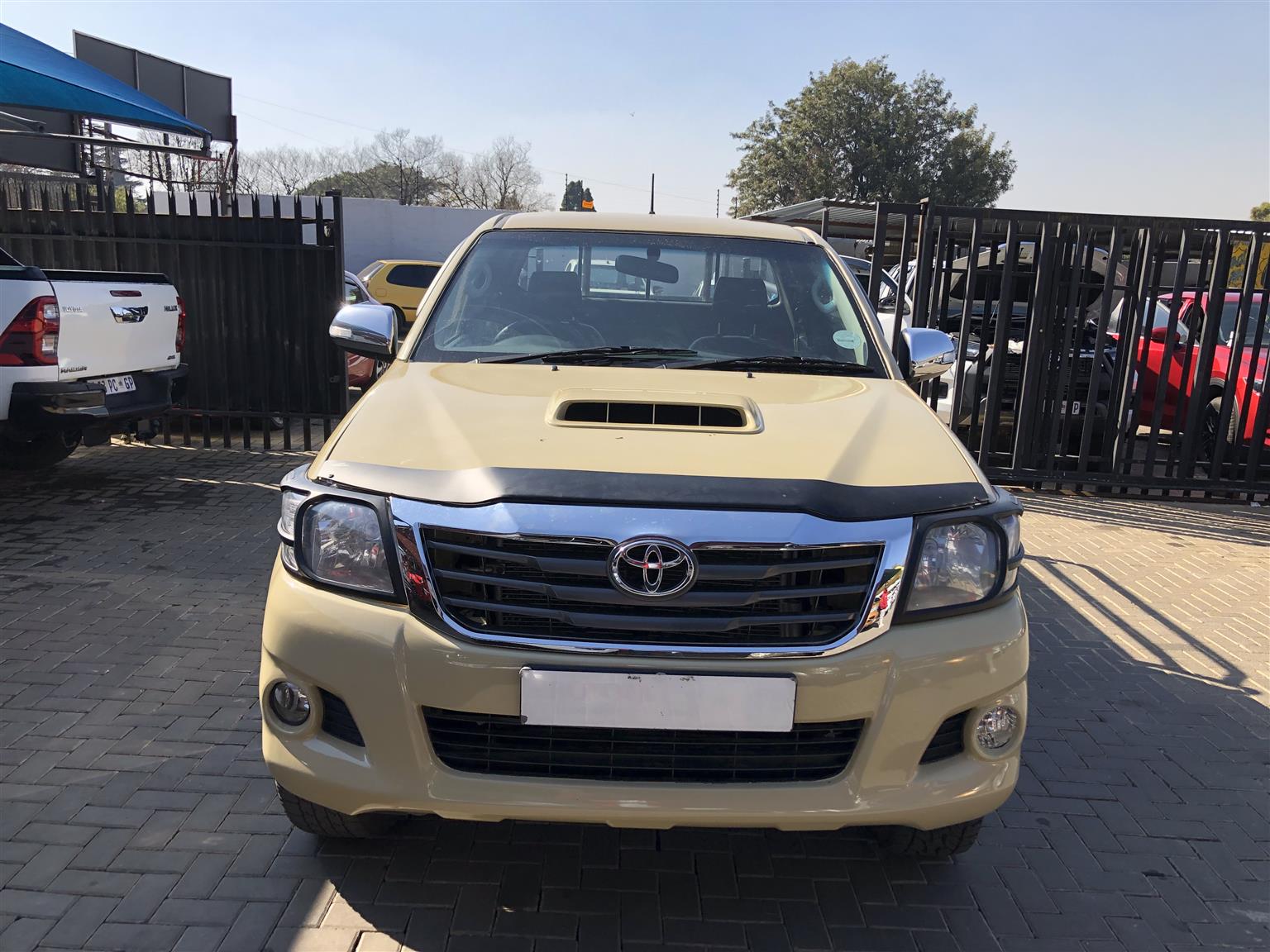 Used 2015 Toyota Hilux 3.0D-4D Xtra cab Raider Legend 45 - Private Seller Used 2015 Toyota Hilux 3.0D-4D Xtra cab Raider Legend 45 - Private Seller