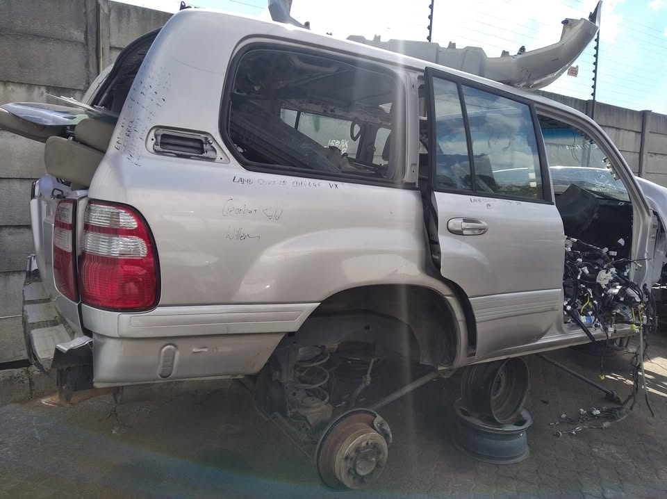 Toyota Landcruiser stripping spares - Private Seller Toyota Landcruiser stripping spares - Private Seller