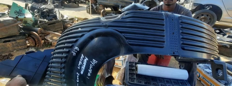 Hyundai Accent fender liner for sale - Private Seller Hyundai Accent fender liner for sale - Private Seller