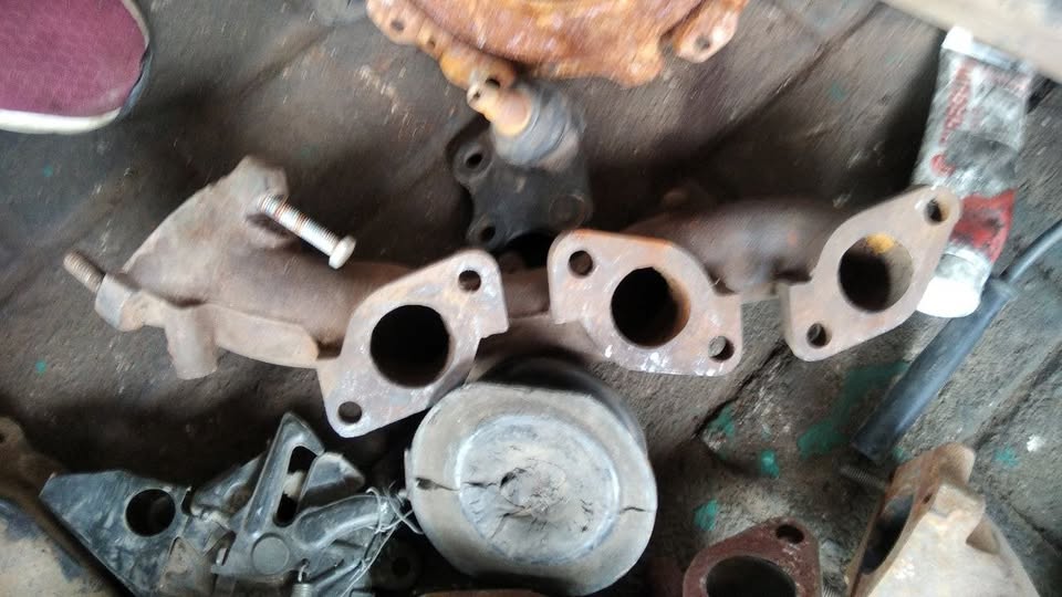 NISSAN SANI VG30/VG33 MANIFOLD AS IS FOR SALE - Private Seller NISSAN SANI VG30/VG33 MANIFOLD AS IS FOR SALE - Private Seller