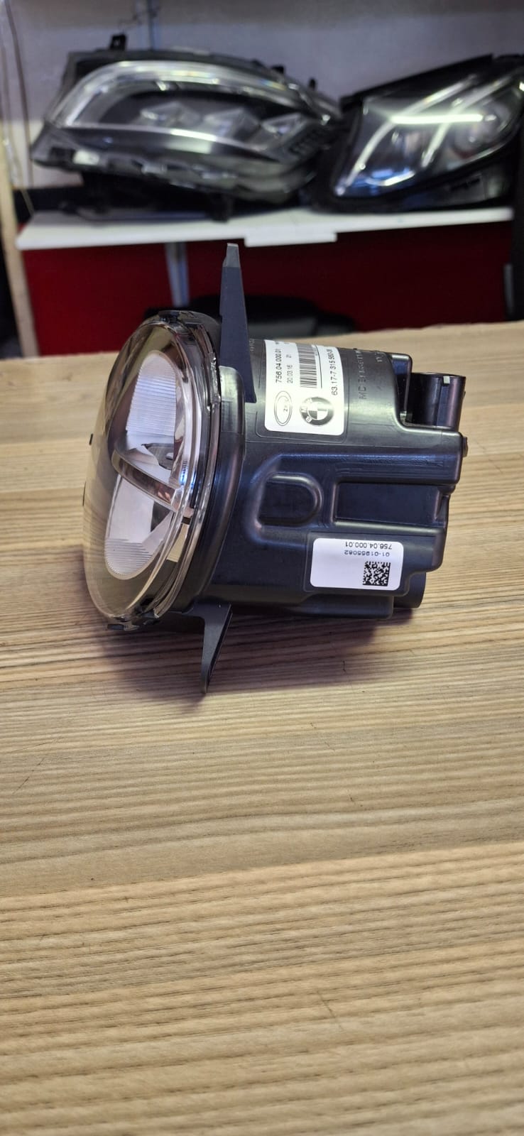 2018 BMW F30 3 SERIERS FOGLIGHT RIGHTSIDE AVAILABLE FOR SALE - Private Seller