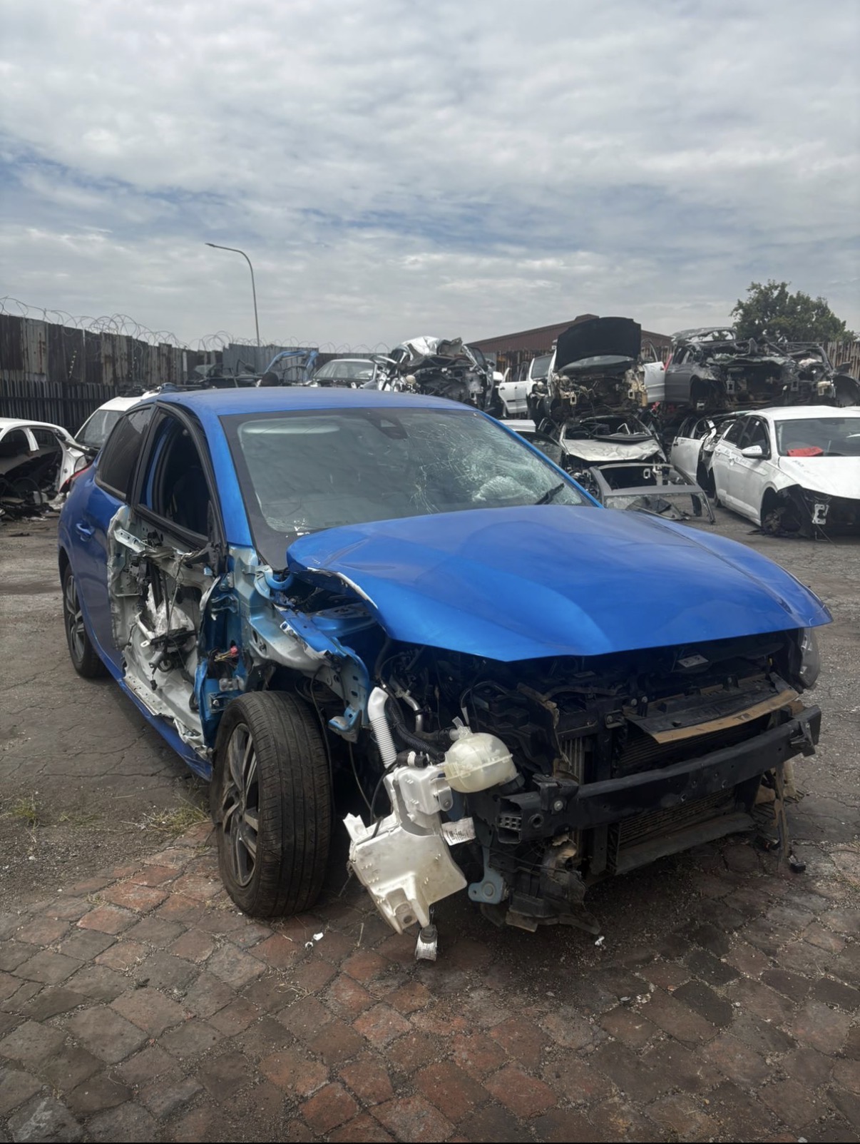 2025 PEUGEOT 208 ALLURE 1.2 STRIPPING FOR SPARES - Private Seller 2025 PEUGEOT 208 ALLURE 1.2 STRIPPING FOR SPARES - Private Seller