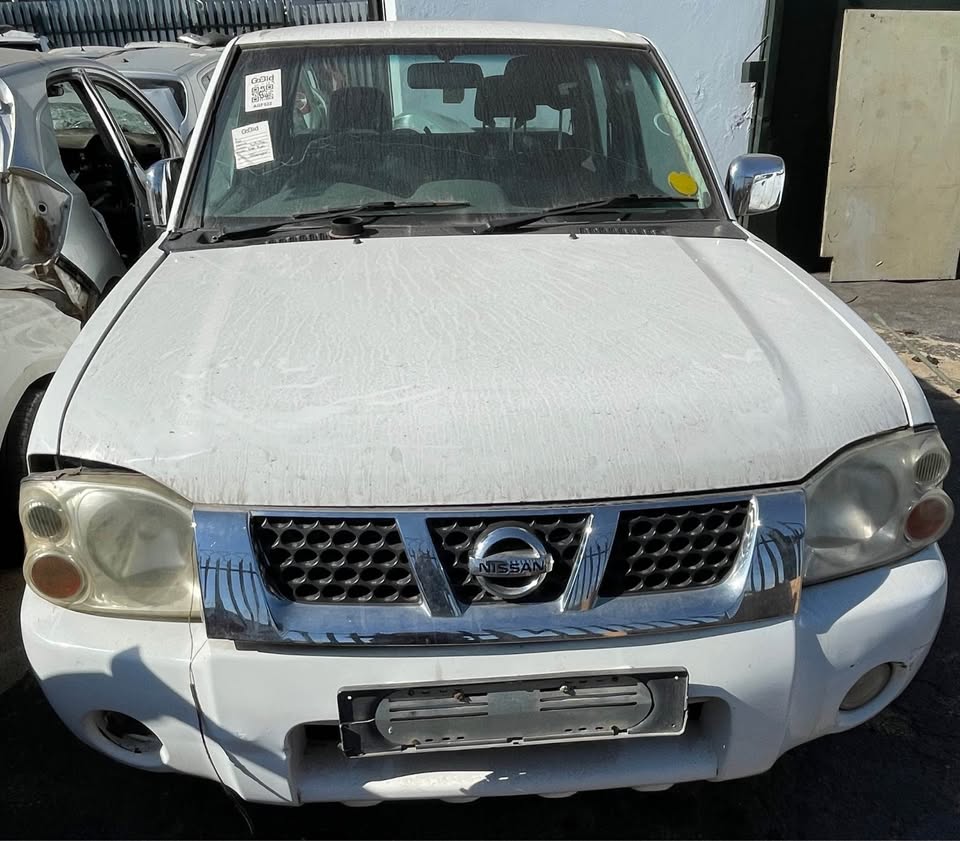 Nissan Np300 manual for stripping Call or dm - Private Seller Nissan Np300 manual for stripping Call or dm - Private Seller