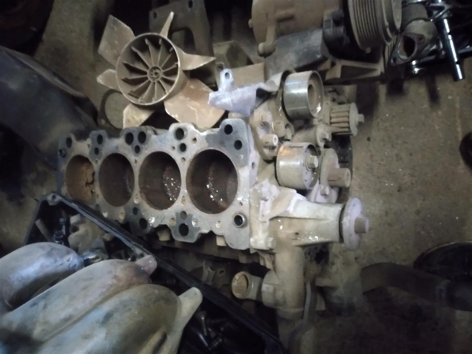 Mitsubishi 4g63 half engine for sale - Private Seller